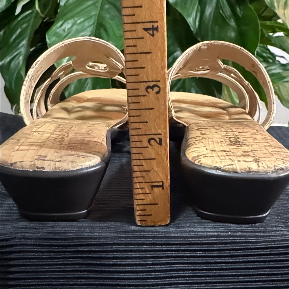 Easy Street Slip-On Torrid Sandal - Women's 8N - Picture 6 of 10